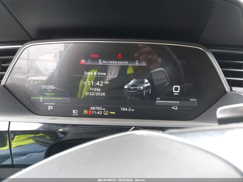 2022 Audi E-tron VIN WA1AABGE9NB009784 IAAI salvage auction — FRONT END, Wait Title, sold $9,800 on 2026-08-26 (photo 7)