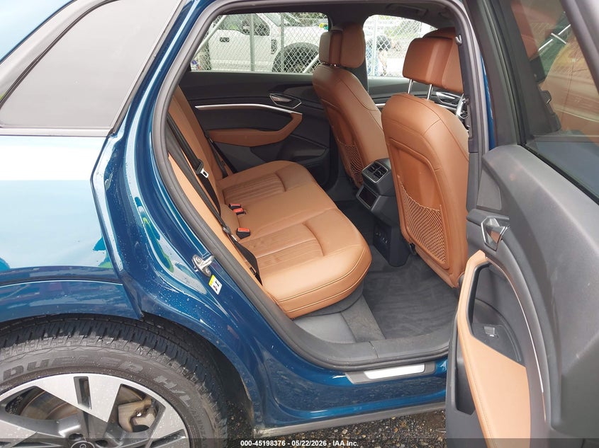 2022 Audi E-tron VIN WA1AABGE9NB009784 IAAI salvage auction — FRONT END, Wait Title, sold $9,800 on 2026-08-26 (photo 8)