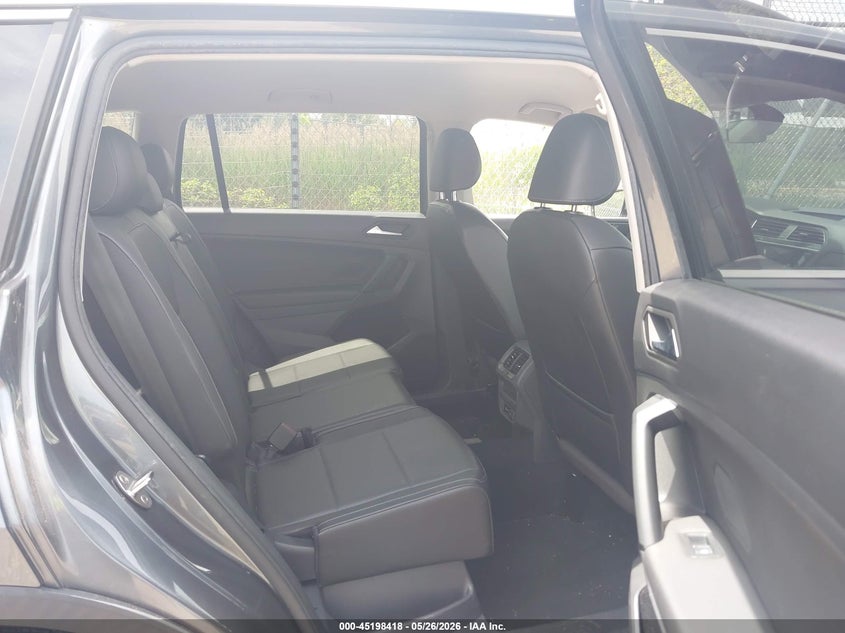 2019 Volkswagen Tiguan VIN 3VV2B7AX8KM016004 IAAI salvage auction — LEFT FRONT, Salvage Title, sold $25 on 2026-08-30 (photo 8)