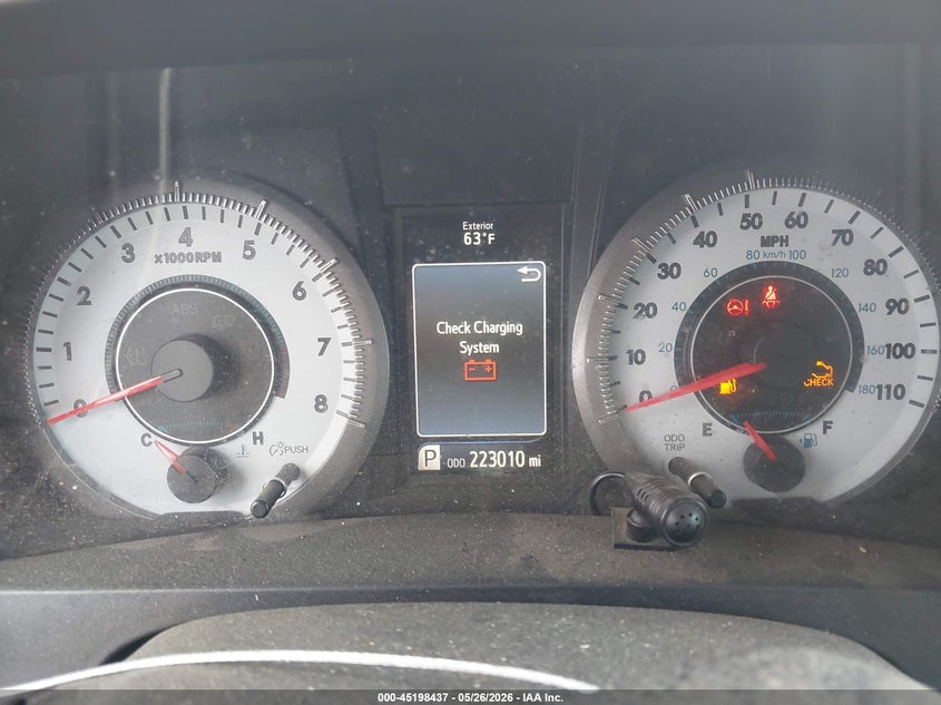 2018 Toyota Sienna VIN 5TDXZ3DC8JS903568 IAAI salvage auction — RIGHT SIDE, Salvage (California), sold $4,050 on 2026-07-08 (photo 7)