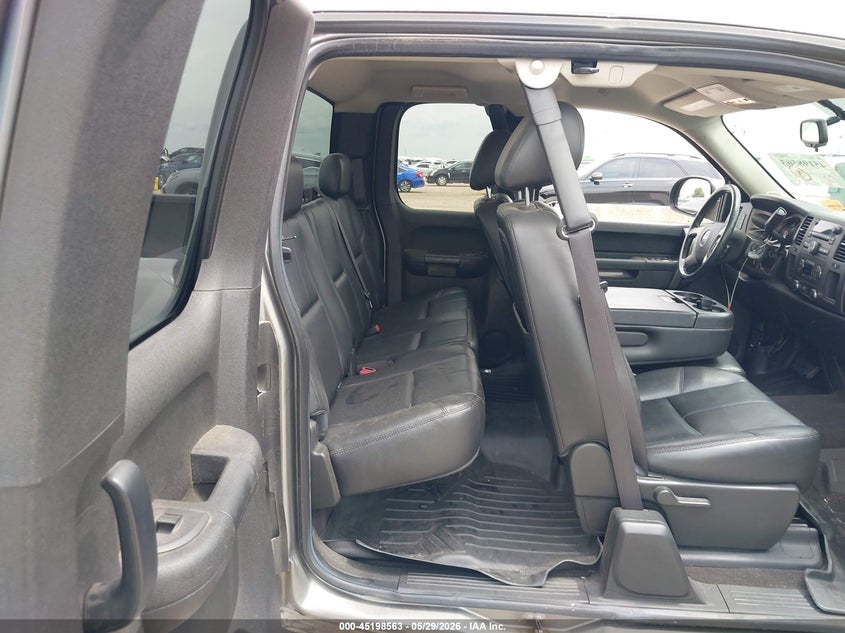 2012 Gmc SIERRA VIN 1GTR1VE02CZ269465 IAAI salvage auction — SIDE, Salvage Title, sold $2,550 on 2026-07-26 (photo 8)