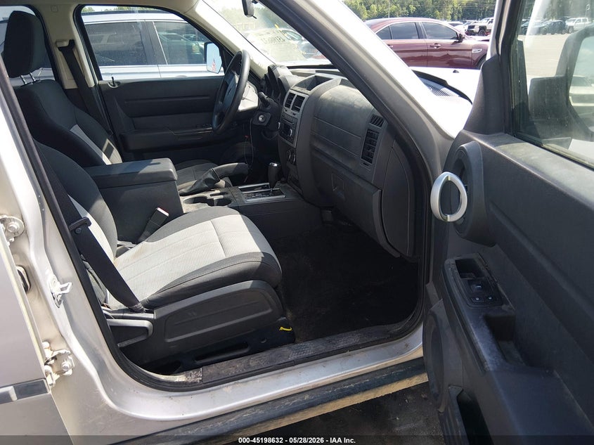 2007 Dodge Nitro VIN 1D8GU28K47W588711 IAAI salvage auction — LEFT FRONT, Salvage (North Carolina), sold $400 on 2026-07-08 (photo 5)