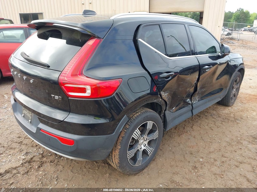 2022 Volvo Xc40 VIN YV4162UL2N2656602 IAAI salvage auction — SIDE, Wait Title, sold $8,100 on 2026-09-03 (photo 4)
