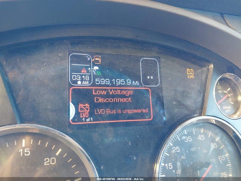 2019 Kenworth T680 VIN 1XKYDP9X7KJ242091 IAAI salvage auction — FRONT END, Original (West Virginia), sold $11,950 on 2026-08-20 (photo 5)