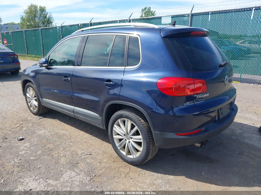 2014 Volkswagen Tiguan VIN WVGBV3AX3EW544726 IAAI salvage auction — LEFT FRONT, Salvage Title, sold $400 on 2026-07-21 (photo 3)
