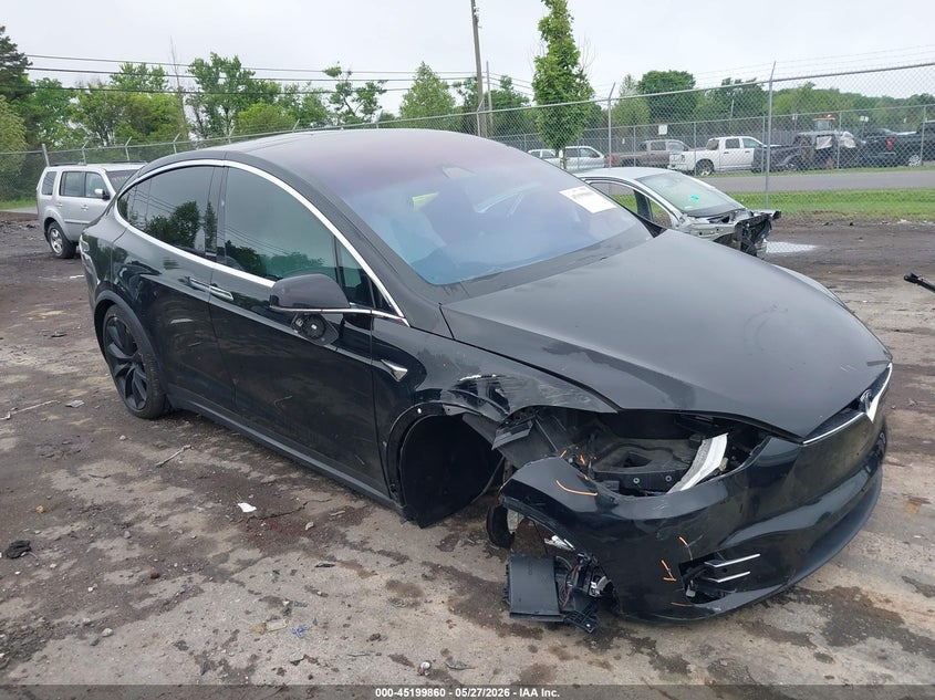 2018 Tesla Model x VIN 5YJXCBE20JF137955 IAAI salvage auction — RIGHT FRONT, Salvage Title, sold $9,200 on 2026-07-30 (photo 1)