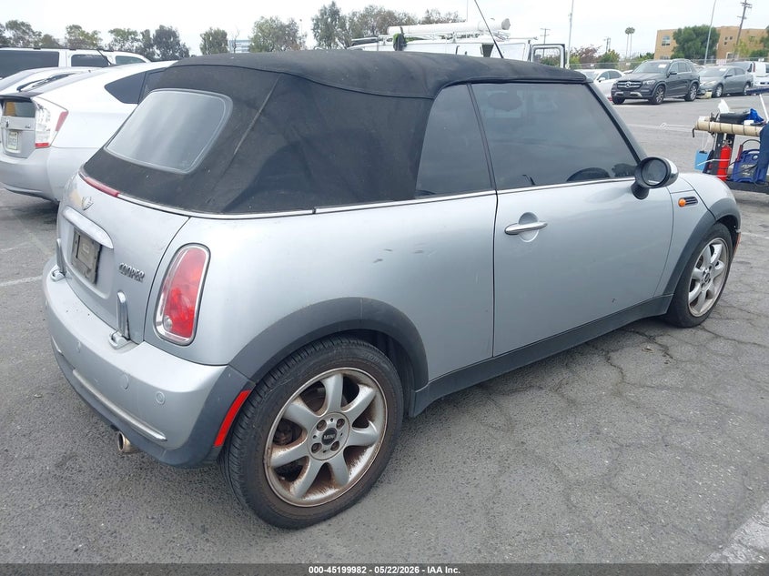 2007 Mini Cooper VIN WMWRF33527TF66331 IAAI salvage auction — NORMAL WEAR, Salvage (California), sold $200 on 2026-08-13 (photo 4)