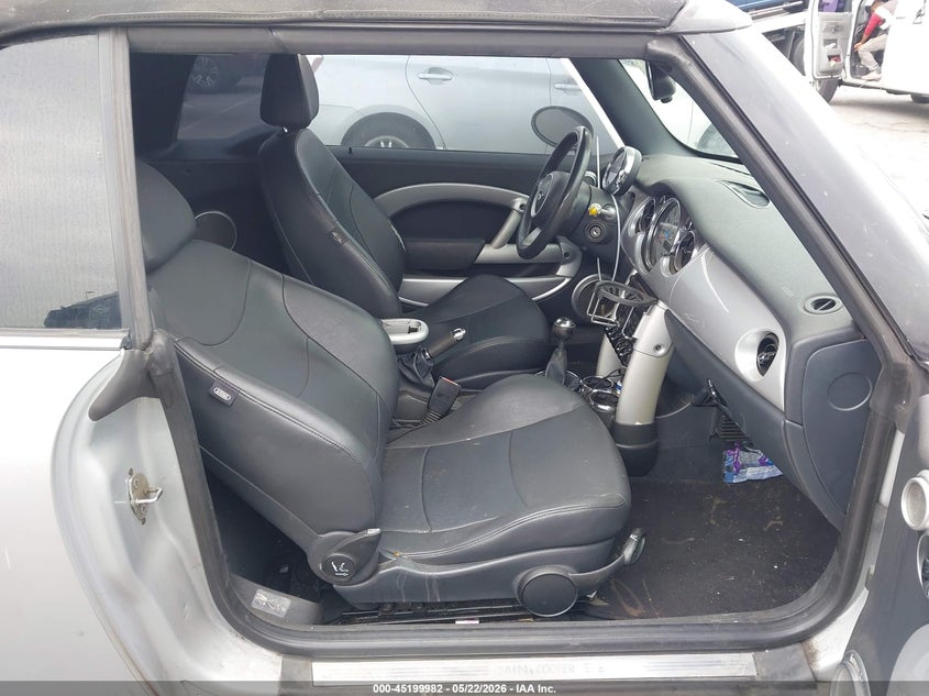 2007 Mini Cooper VIN WMWRF33527TF66331 IAAI salvage auction — NORMAL WEAR, Salvage (California), sold $200 on 2026-08-13 (photo 5)