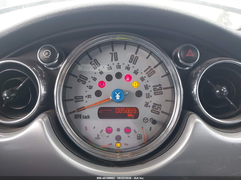 2007 Mini Cooper VIN WMWRF33527TF66331 IAAI salvage auction — NORMAL WEAR, Salvage (California), sold $200 on 2026-08-13 (photo 7)