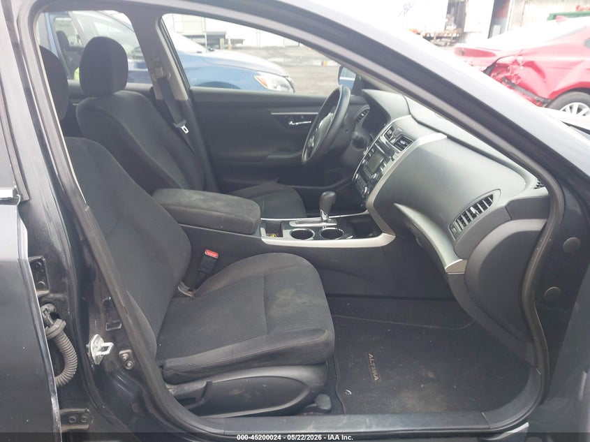 2014 Nissan Altima VIN 1N4AL3APXEC424256 IAAI salvage auction — NORMAL WEAR, Reconstructed (Massachusetts), sold $450 on 2026-07-11 (photo 5)