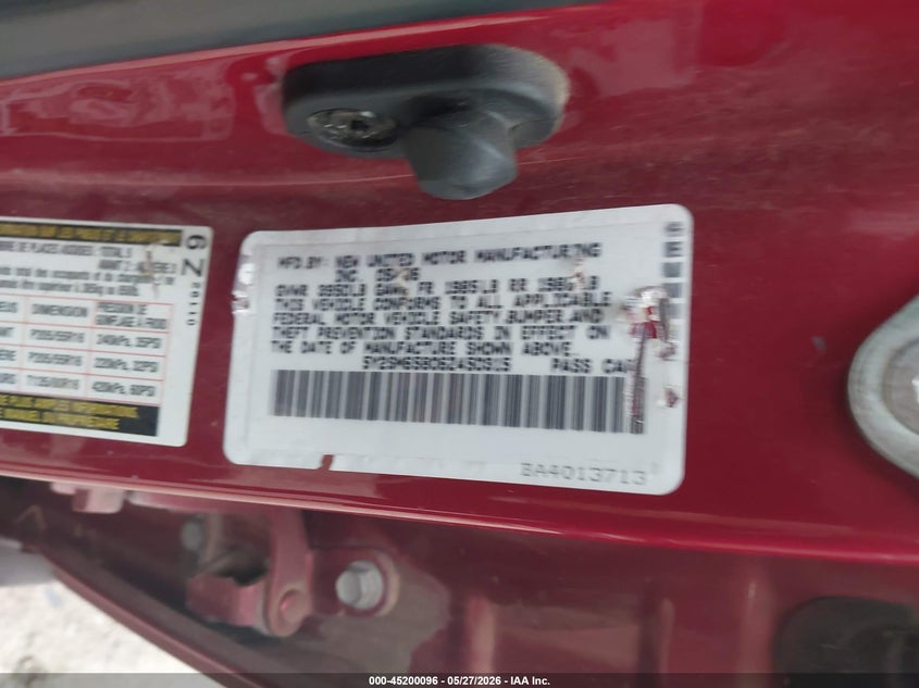 2006 Pontiac Vibe VIN 5Y2SM65806Z450315 IAAI salvage auction — LEFT SIDE, Clear (Oklahoma), sold $475 on 2026-07-23 (photo 9)
