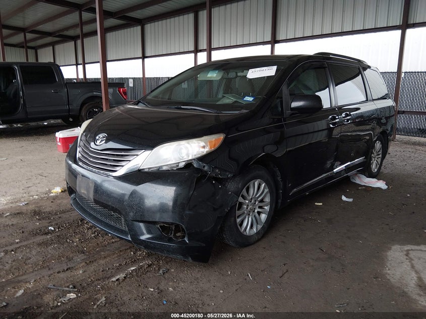 2015 Toyota Sienna VIN 5TDYK3DC3FS608815 IAAI salvage auction — FRONT END, Salvage Title, sold $3,300 on 2026-07-14 (photo 2)