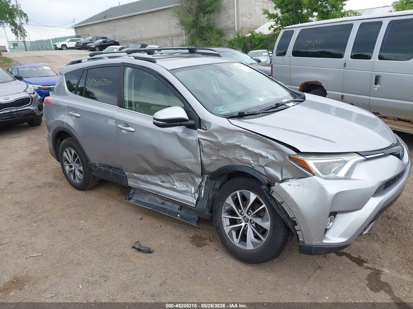2017 Toyota Rav 4 VIN JTMRJREVXHD148254 IAAI salvage auction — RIGHT FRONT, Salvage (Minnesota), sold $4,800 on 2026-07-22 (photo 1)