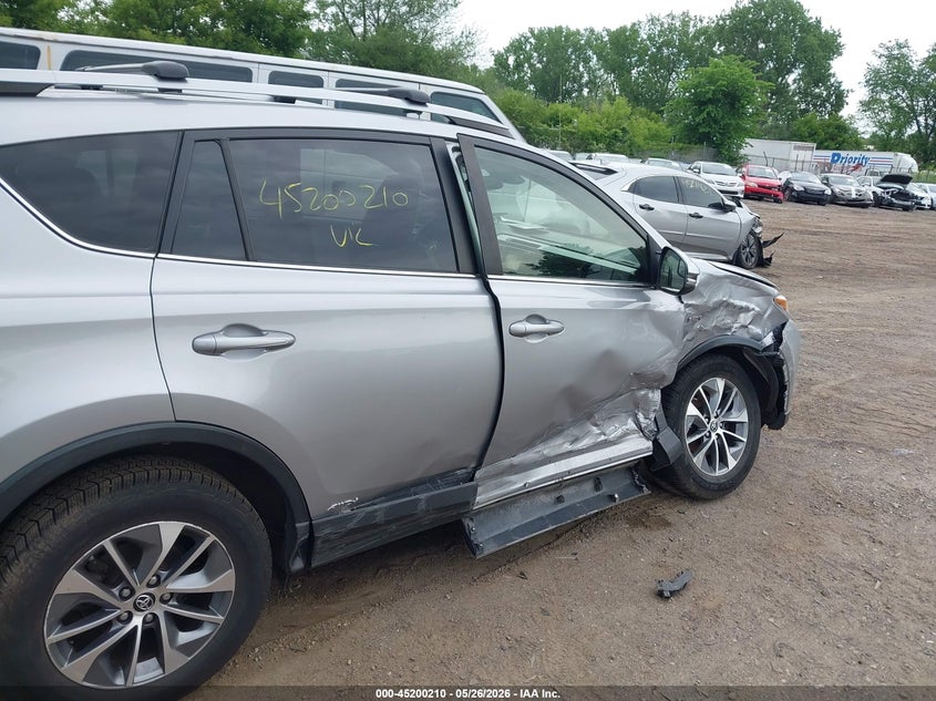 2017 Toyota Rav 4 VIN JTMRJREVXHD148254 IAAI salvage auction — RIGHT FRONT, Salvage (Minnesota), sold $4,800 on 2026-07-22 (photo 6)