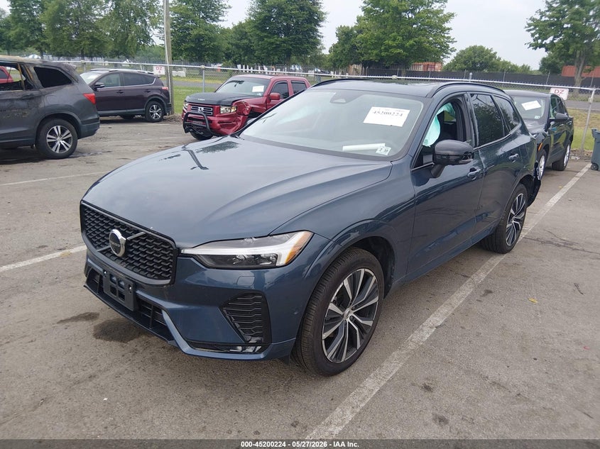 2025 Volvo Xc60 VIN YV4M12RC6S1140300 IAAI salvage auction — REAR END, Salvage (New Jersey), sold $15,700 on 2026-07-30 (photo 2)