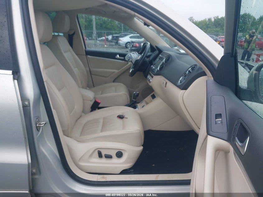 2013 Volkswagen Tiguan VIN WVGBV3AX5DW075606 IAAI salvage auction — RIGHT FRONT, Salvage (Virginia), sold $1,100 on 2026-07-06 (photo 5)