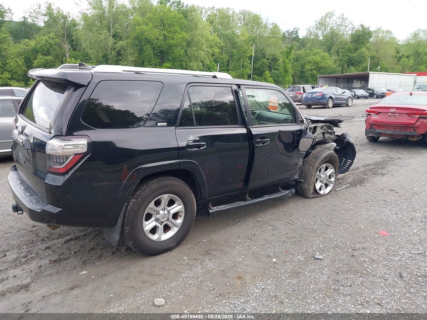 2017 Toyota 4runner VIN JTEBU5JRXH5459005 IAAI salvage auction — FRONT END, Salvage (Virginia), sold $7,300 on 2026-07-30 (photo 4)