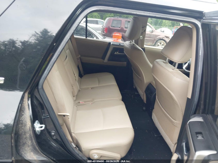2017 Toyota 4runner VIN JTEBU5JRXH5459005 IAAI salvage auction — FRONT END, Salvage (Virginia), sold $7,300 on 2026-07-30 (photo 8)