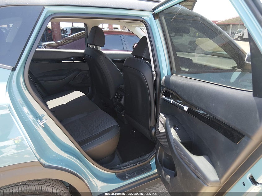 2026 Kia Seltos VIN KNDEU2AA0T7927654 IAAI salvage auction — FRONT END, Salvage (Arizona), sold $5,450 on 2026-07-14 (photo 8)