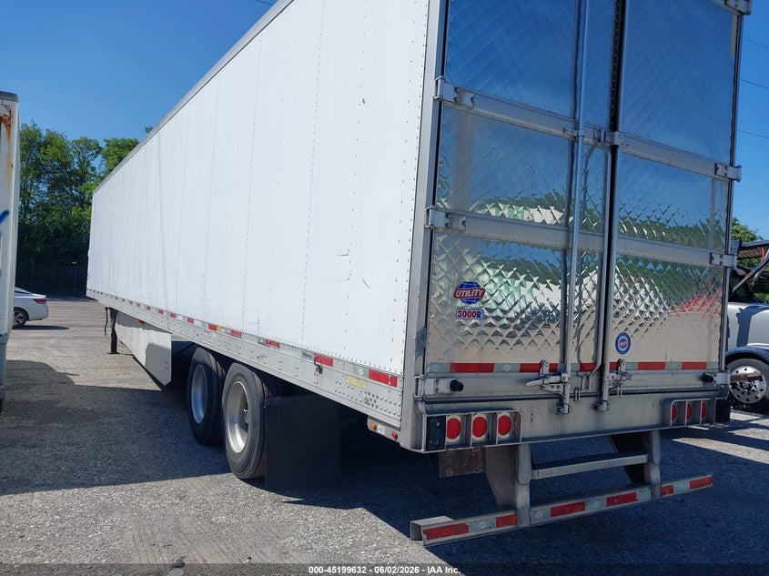 2018 Utility trailer mfg Unknown VIN 1UYVS253XJ2279902 IAAI salvage auction — UNKNOWN, Original (West Virginia), sold $20,400 on 2026-08-19 (photo 3)
