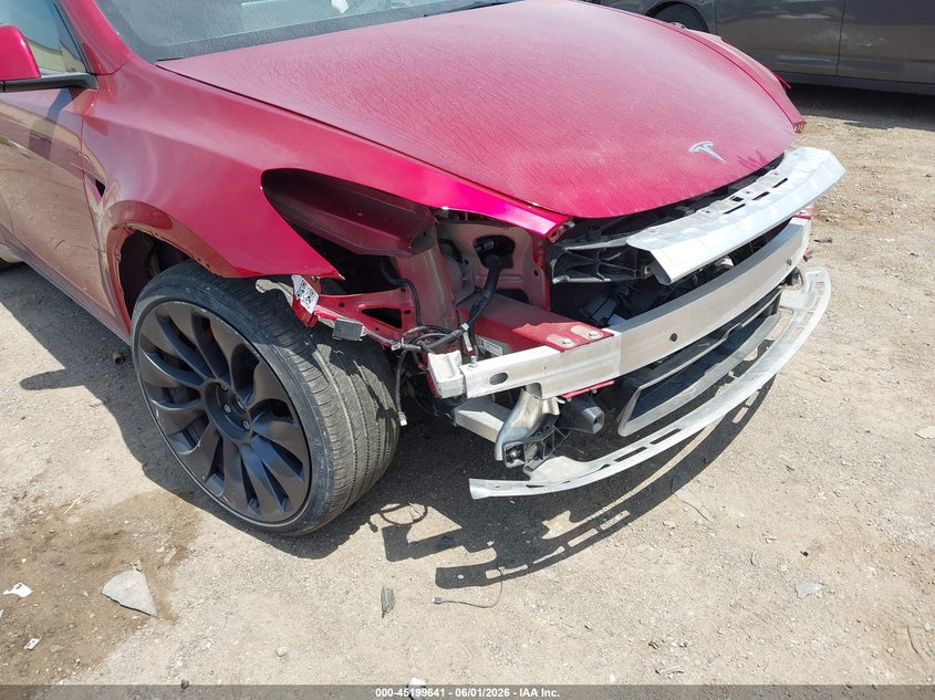 2024 Tesla Model y VIN 7SAYGDEF2RA272180 IAAI salvage auction — FRONT END, Salvage Title, sold $17,050 on 2026-07-09 (photo 6)