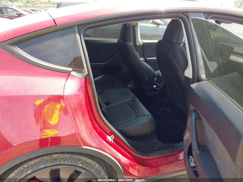 2024 Tesla Model y VIN 7SAYGDEF2RA272180 IAAI salvage auction — FRONT END, Salvage Title, sold $17,050 on 2026-07-09 (photo 8)