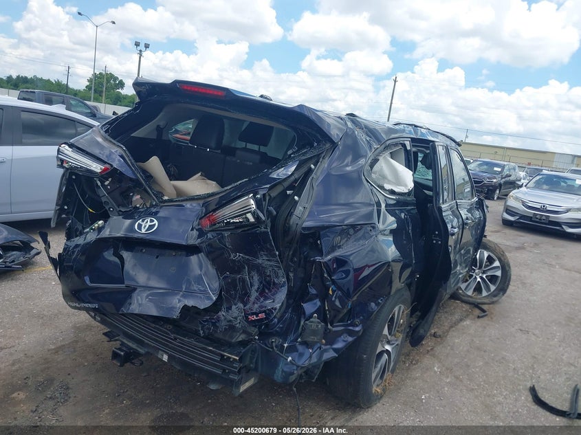 2020 Toyota Highlander VIN 5TDGZRAH7LS009129 IAAI salvage auction — ROLLOVER, Salvage Title, sold $25 on 2026-07-29 (photo 4)