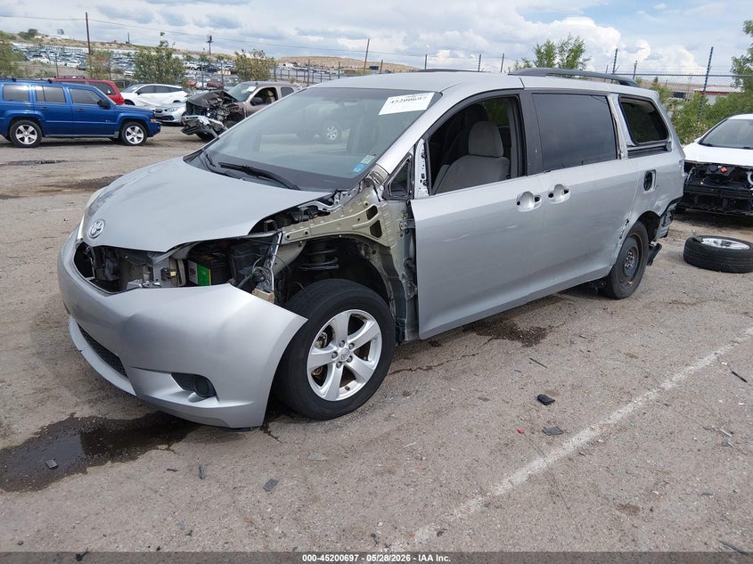2015 Toyota Sienna VIN 5TDKK3DC3FS634840 IAAI salvage auction — LEFT REAR, Salvage Title, sold $3,775 on 2026-07-13 (photo 2)