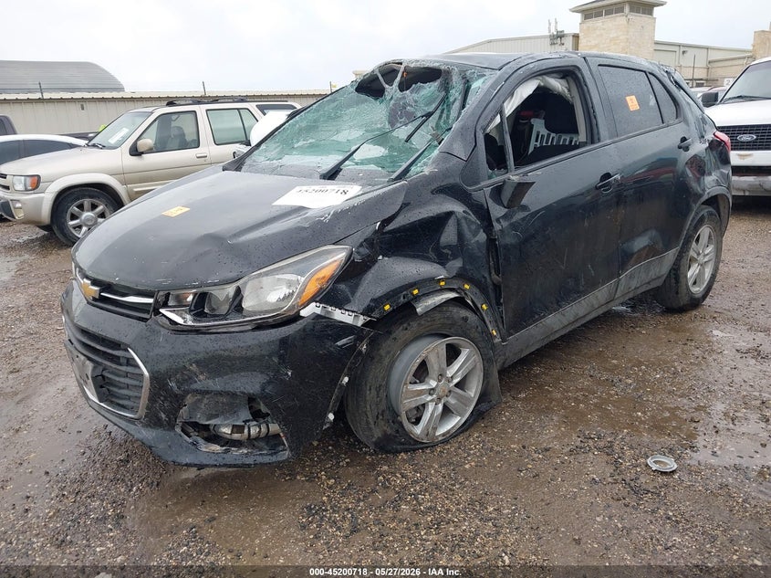 2022 Chevrolet Trax VIN KL7CJKSM8NB514581 IAAI salvage auction — ROLLOVER, Salvage Title, sold $100 on 2026-07-27 (photo 2)