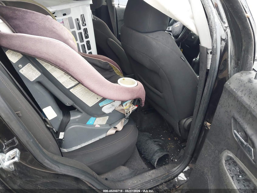 2022 Chevrolet Trax VIN KL7CJKSM8NB514581 IAAI salvage auction — ROLLOVER, Salvage Title, sold $100 on 2026-07-27 (photo 8)