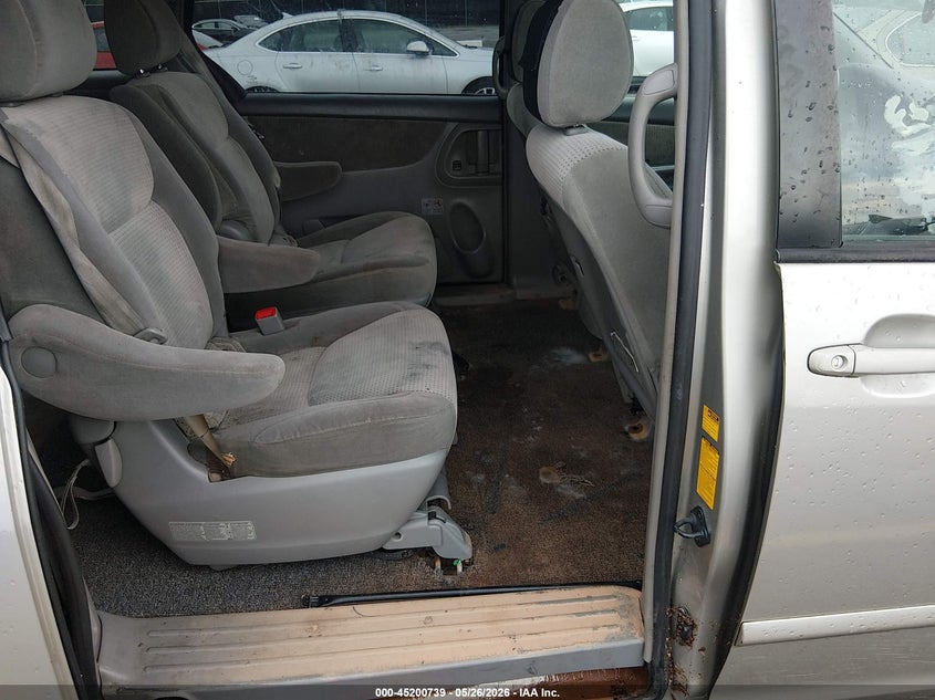 2007 Toyota Sienna VIN 5TDZK23C17S080726 IAAI salvage auction — NORMAL WEAR, Salvage (South Carolina), sold $675 on 2026-07-29 (photo 8)