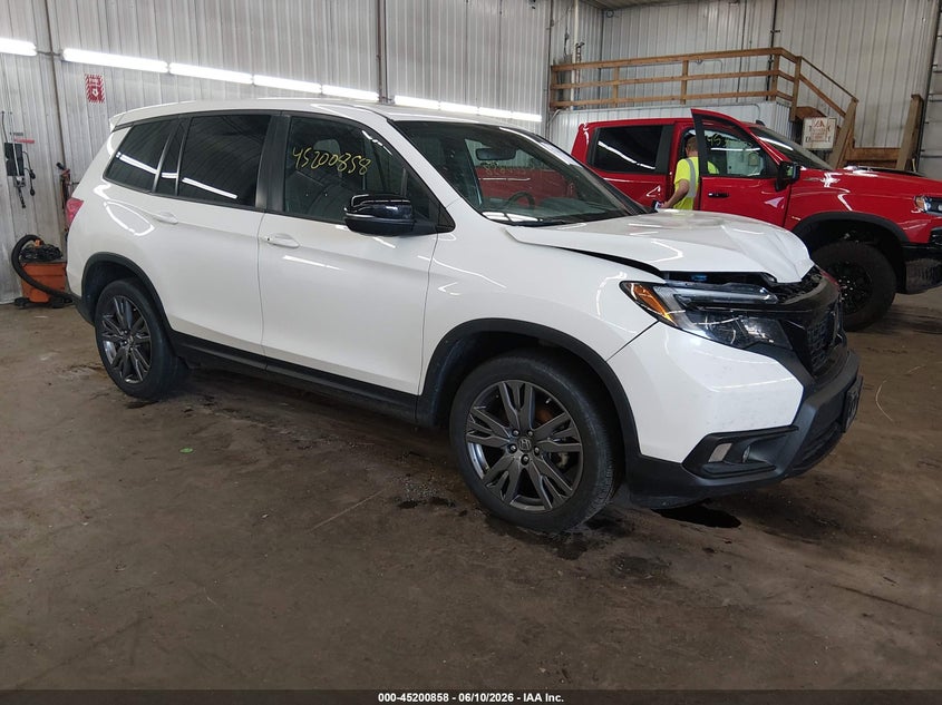 2021 Honda Passport VIN 5FNYF8H54MB015852 — IAAI salvage auction photo