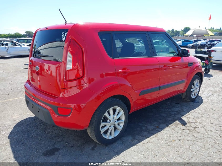 2012 Kia Soul VIN KNDJT2A66C7369709 IAAI salvage auction — THEFT, Salvage (Oregon), sold $475 on 2026-07-29 (photo 4)