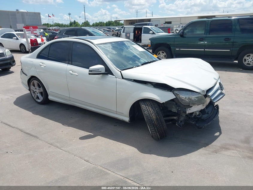 2011 Mercedes-benz C-klasse VIN WDDGF5EB5BA478891 IAAI salvage auction — FRONT END, Salvage (Texas), sold $300 on 2026-07-08 (photo 1)