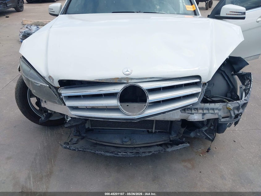 2011 Mercedes-benz C-klasse VIN WDDGF5EB5BA478891 IAAI salvage auction — FRONT END, Salvage (Texas), sold $300 on 2026-07-08 (photo 6)