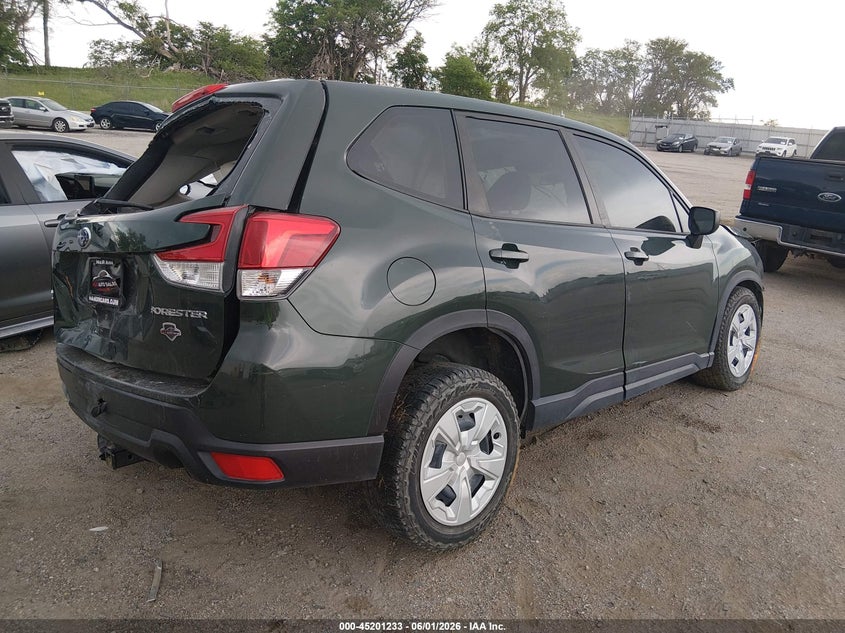 2023 Subaru Forester VIN JF2SKAAC0PH443375 IAAI salvage auction — ROLLOVER, Salvage Title, sold $700 on 2026-09-03 (photo 4)