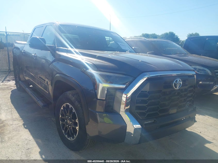 2025 Toyota Tundra VIN 5TFLA5DB5SX251318 IAAI salvage auction — LEFT FRONT, Salvage Title, sold $22,850 on 2026-07-07 (photo 1)