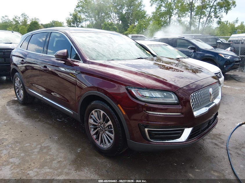 2020 Lincoln Nautilus VIN 2LMPJ8J99LBL32335 — IAAI salvage auction photo