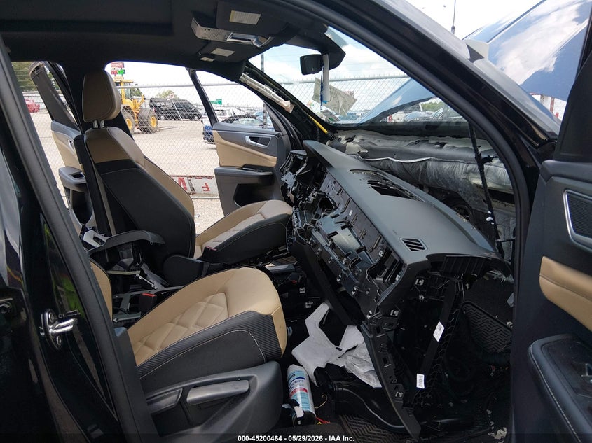 2025 Volkswagen Atlas cross sport VIN 1V2JE2CA9SC207556 IAAI salvage auction — VANDALISM, Salvage Title, sold $11,850 on 2026-07-20 (photo 5)