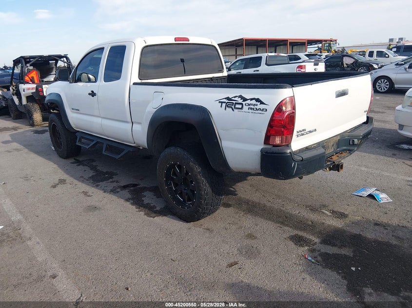 2007 Toyota Tacoma VIN 5TEUU42N67Z460957 IAAI salvage auction — RIGHT FRONT, Salvage (Illinois), sold $3,100 on 2026-07-07 (photo 3)