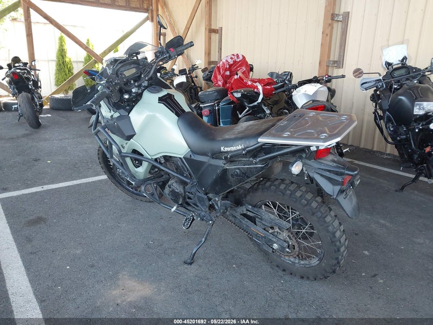 2024 Kawasaki VIN ML5KLEH19RDA32264 IAAI salvage auction — LEFT SIDE, Salvage (Oregon), sold $3,050 on 2026-07-08 (photo 3)