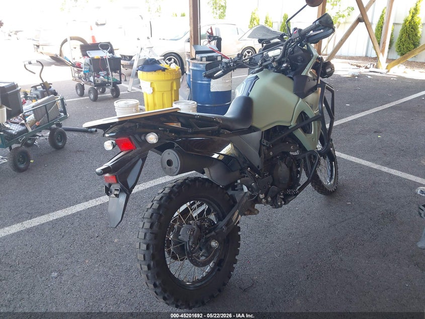 2024 Kawasaki VIN ML5KLEH19RDA32264 IAAI salvage auction — LEFT SIDE, Salvage (Oregon), sold $3,050 on 2026-07-08 (photo 4)