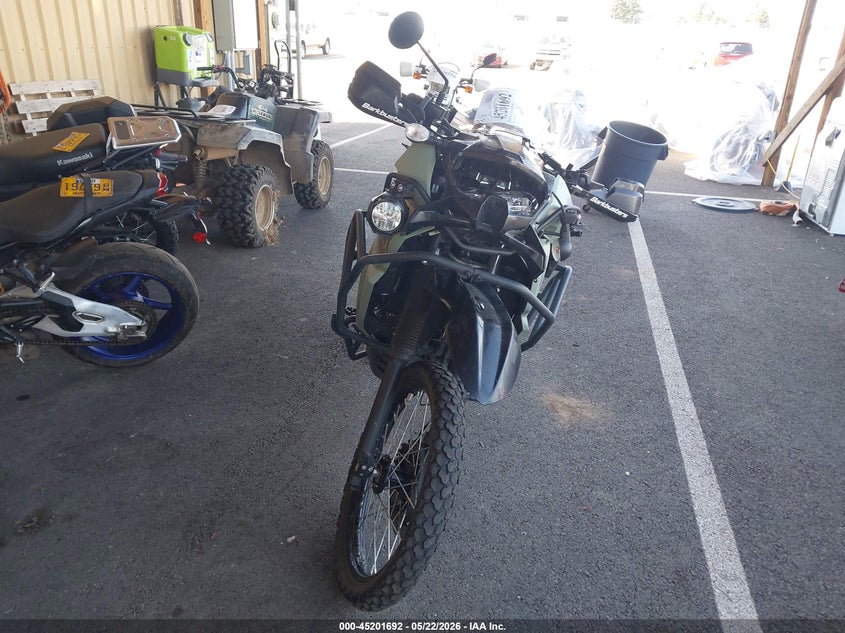 2024 Kawasaki VIN ML5KLEH19RDA32264 IAAI salvage auction — LEFT SIDE, Salvage (Oregon), sold $3,050 on 2026-07-08 (photo 5)