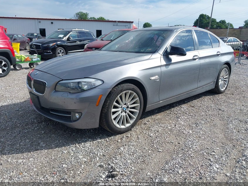 2011 BMW 5 series VIN WBAFU7C55BC870386 IAAI salvage auction — HAIL, Clear (Missouri), sold $925 on 2026-07-13 (photo 2)