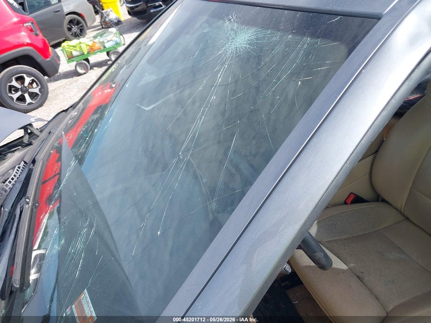 2011 BMW 5 series VIN WBAFU7C55BC870386 IAAI salvage auction — HAIL, Clear (Missouri), sold $925 on 2026-07-13 (photo 6)