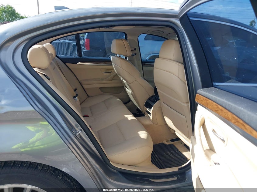 2011 BMW 5 series VIN WBAFU7C55BC870386 IAAI salvage auction — HAIL, Clear (Missouri), sold $925 on 2026-07-13 (photo 8)