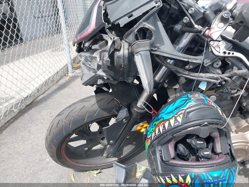 2021 Honda Cbr VIN MLHPC6255M5200296 IAAI salvage auction — FRONT END, Salvage Title, sold $25 on 2026-07-22 (photo 2)