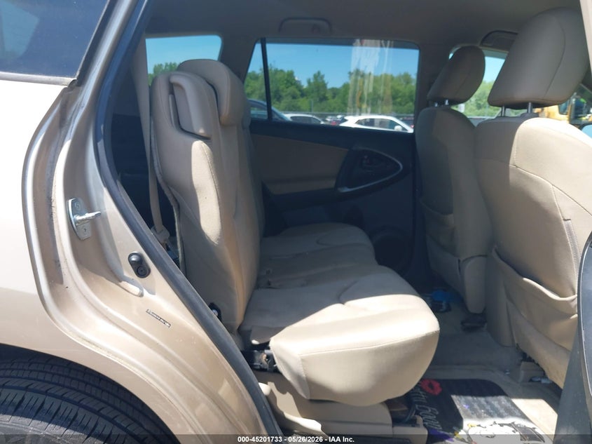 2010 Toyota Rav4 VIN JTMBF4DV3AD035761 IAAI salvage auction — NORMAL WEAR, Bill Of Sale - Parts Only (Connecticut), sold $1,450 on 2026-07-30 (photo 8)