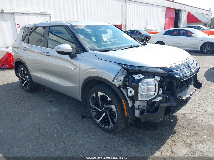 2023 Mitsubishi Outlander VIN JA4T5UA9XPZ062251 IAAI salvage auction — FRONT END, Salvage (Oregon), sold $15,200 on 2026-07-05 (photo 1)