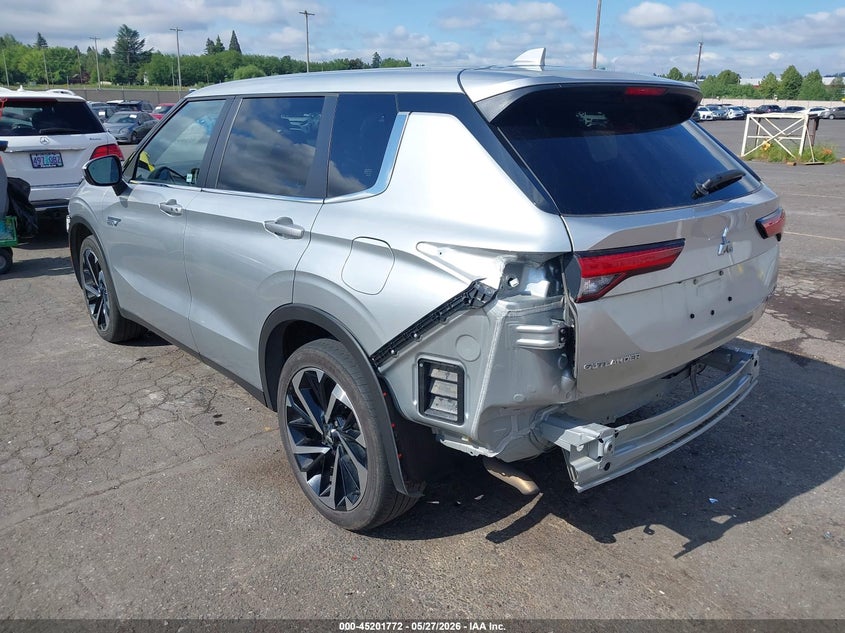 2023 Mitsubishi Outlander VIN JA4T5UA9XPZ062251 IAAI salvage auction — FRONT END, Salvage (Oregon), sold $15,200 on 2026-07-05 (photo 3)